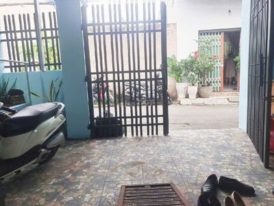 BÁN NHÀ CẤP 4 HẺM XE HƠI PHƯỜNG TÂN PHÚ QUẬN 9 CŨ 63,6M2 GIÁ 4 TỶ 4