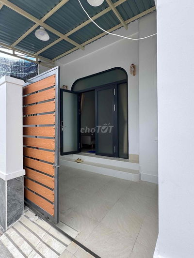 Nhà mới xây (sau lưng trường THCS Phước Hội 2)