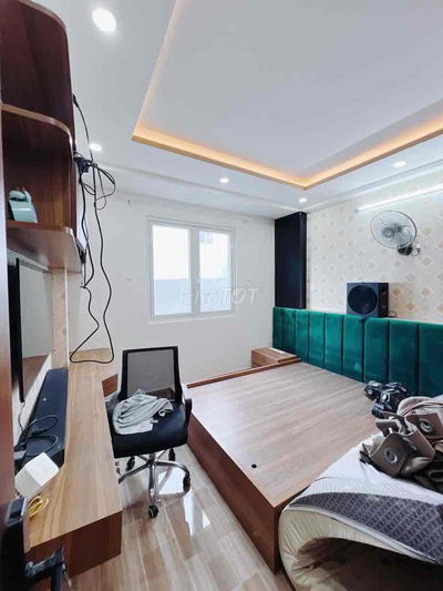 Bán nhà về quê. 183 Tôn Thất Thuyết Q4. 5T, 5PN, MT 4m, 50m2. 6 tỷ CTL