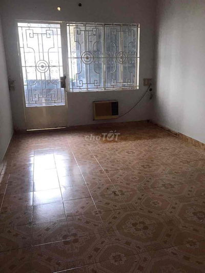 Phòng trọ 28m2 Đường Hoàng Hoa Thám. P12. Tân Bình