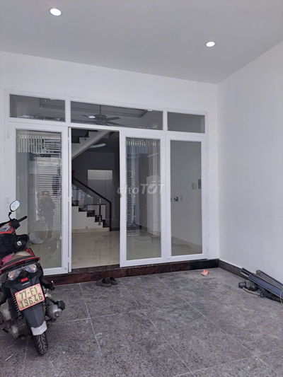 Bán Nhà 3 Tầng Đường Ngô Chí Quốc 64m2 Hẻm Xe Hơi 3 Phòng Ngủ 4,3 Tỷ