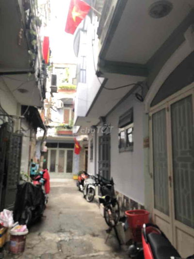 Bán Nhà Quang Trung-26m3-2Tầng-2PN-Kế bên chợ cầu-nhà rộng thênh thang