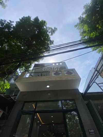 nhà 2 tầng mới Mặt tiền Tôn Đản 91m2