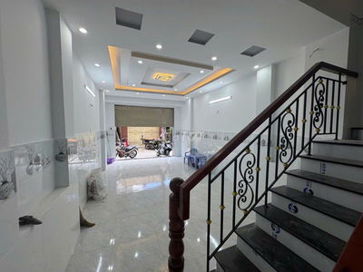 * Tân Phú. Trần thủ độ. 3 tầng, 60,2 m2. 4 x15, nở hậu, 6.x tỏi.