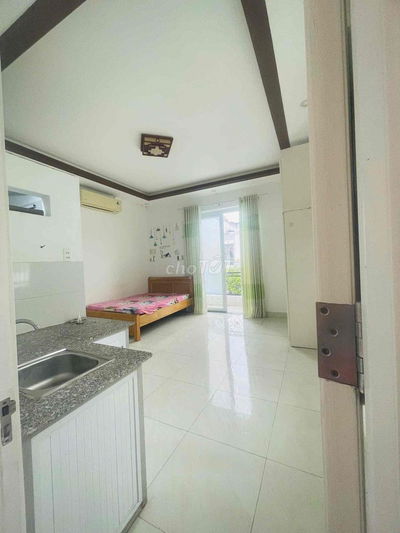 cho thũe phòng trọ  Đuờng số 43 Q7. có Bếp . wc Riêng