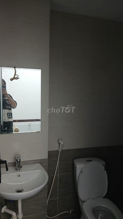 Phòng 20m2 WC riêng,  QL1A, Bình Hưng Hòa B, Bình Tân. 2.5tr