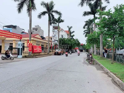 70m Đông Mỹ - Cách xe buýt chỉ 3 bước chân - Đường nhựa ( Giá Cực Tốt