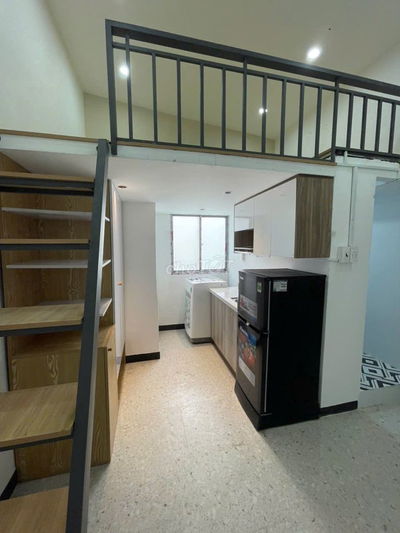 Duplex cửa sổ trời đường Nguyễn Trọng Lội gần Sân bay,nội thất mới 5tr