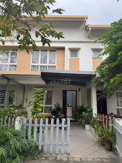 Bán gấp căn nhà phố 1tret 1 lầu khu Eco Xuân Lái Thiêu giá 5t9