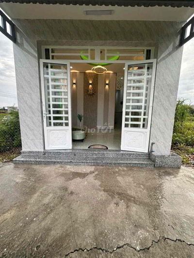 Nhà Cấp 4 Đẹp Xây Kiên Cố + Nội Thất Ngay Ngã Ba Tân Kim Sổ Hồng Riêng