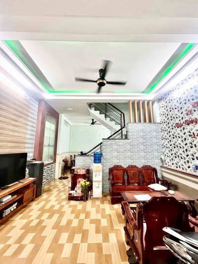 👉Đường Xe Hơi 5m - Nhà Đúc 4 Tầng - DT: Ngang 5x10 (50m2) - Ngay Tỉnh