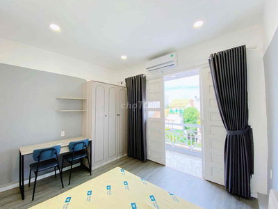 CHÍNH CHỦ CHO THUÊ CĂN HỘ 2 PHÒNG NGỦ - BAN CÔNG - FULL NT KẾ ĐH GTVT