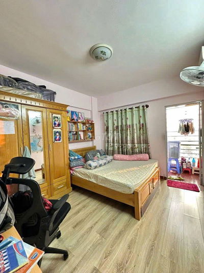 C/C 10A Trần Nhật Duât, Tân Định, Q1: 75m2, có nt, 1p ngủ +, 10tr5/th