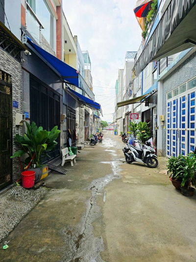 NHÀ PHỐ 54M2, 2 TẦNG, HOÀN CÔNG ĐỦ, ĐƯỜNG ÔTÔ, CHỢ LÒ LU, LÃ XUÂN OAI