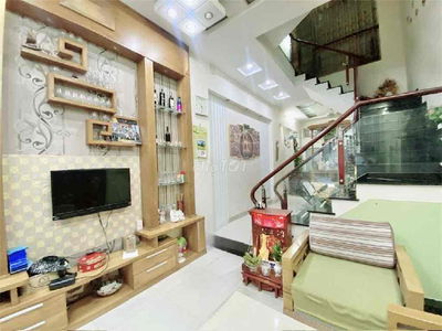 🔥TÔ HIẾN THÀNH QUẬN10 - 51m2 - 5TẦNG - NHÀ ĐẸP VÀO Ở NGAY- GIÁ 8,45tỷ.