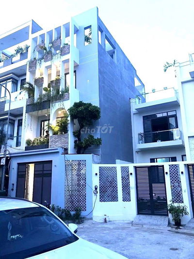 NHÀ PHỐ HIỆN ĐẠI KHU ANH TUẤN NGANG 5.3M 80M2  KO QH