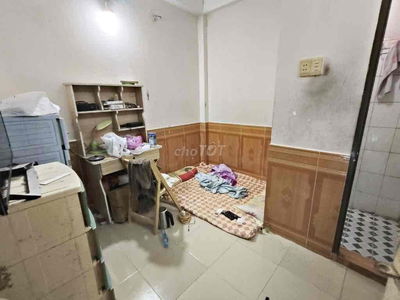 NHÀ NHỎ NỞ HẬU - TRẦN QUANG DIỆU - 16M2, 4TẦNG - NHỈNH 2TỶ