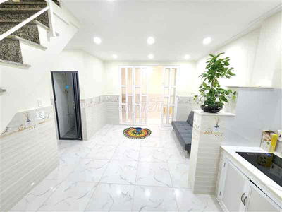 Bán nhà Quanng Trung, 40m2, 2 Tầng, 2PN, hẻm ÔTÔ nhựa 4m, nhà mới, TL