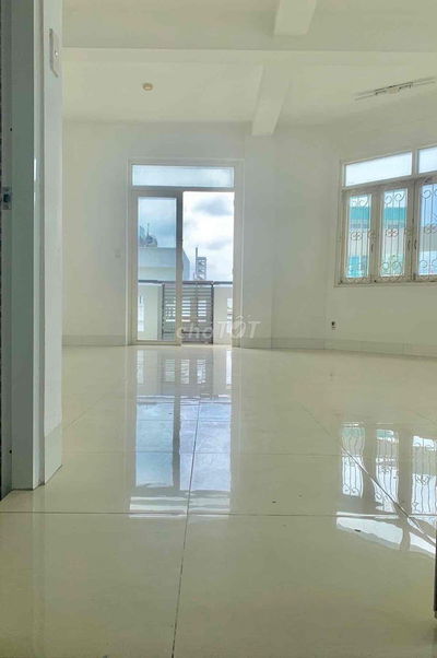 văn phòng cho thuê  - có thể ở hoặc làm văn phòng