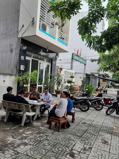 Ở NHÀ MẶT TIỀN MỞ CỬA RA LÀ CÓ TIỀN