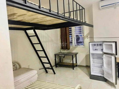 Cho thuê phòng có gác full nội thất cửa sổ trời gần các trường đại hoc