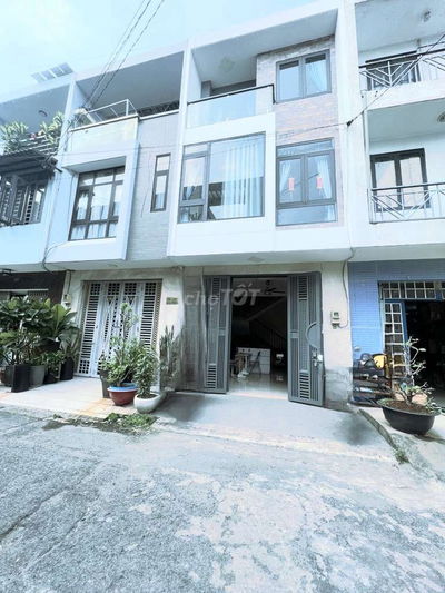 CÁCH 50m RA MT TRƯỜNG CHINH - 🚘 NGỦ NGOÀI SÂN THOẢI MÁI - 3TẦNG - 5PN
