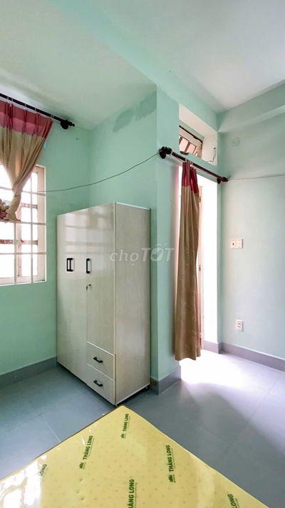 2pn ở được 4 người