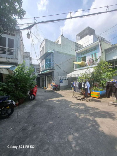 8 tr nhà nguyên căn đ nguyễn văn công