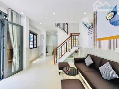 chủ bán gấp nhà đường bành văn trân tân bình, 3ty560, 55.8m2, sổ hồng riêng, hẻm 4m