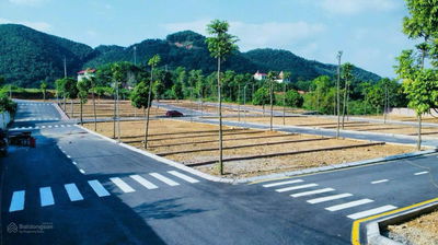 Cần bán lô đất đối diện trường đại học Quốc Gia Hà Nội và tuyến metro 5