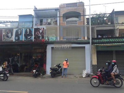 Cho thuê nhà Mặt tiền đường Nguyễn Văn Đậu, P.5, Bình Thạnh (5PN)