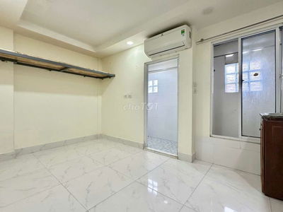 PHÒNG TRỌ CÓ MÁY LẠNH THANG MÁY GÂNG KHU CHẾ XUẤT TÂN THUẬN