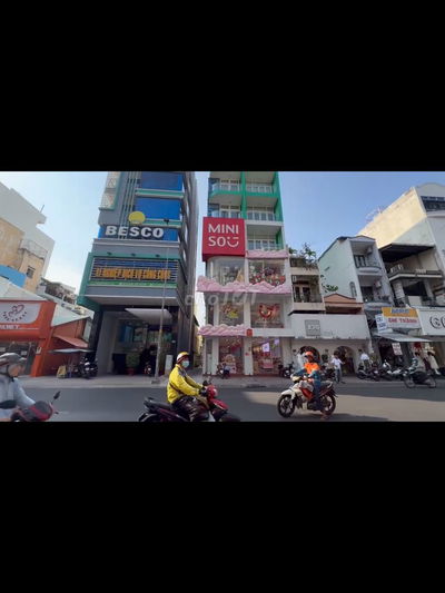 Cho thuê building 7lầu+TM,166-168 Ng Trãi,Q5_7,5x17m,750 m2_180 tr/th