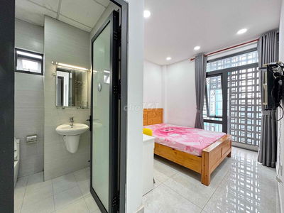 Cho Thuê Căn Hộ Studio Bancol Tách Bếp_Thang Máy_Ngay Bờ Kè Hoàng Sa