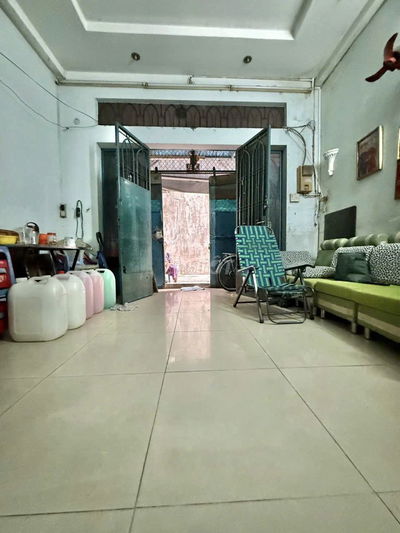 Nhà 3 tầng hẻm ô tô Lê Trọng Tấn, cạnh ĐH Công Nghiệp.