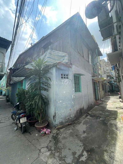 Bán nhà 3 Mặt Tiền Hem nguyễn Duy.p12