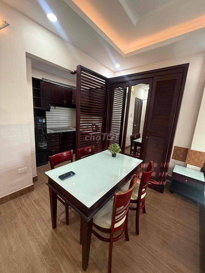 Cho thuê căn hộ tiện nghi mặt tiền Điện Biên Phủ giáp Quận 1.