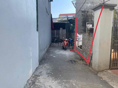 BÁN ĐẤT TỔ 8 ĐỒNG MAI – HÀ ĐÔNG 	•	Diện tích: 100m² vuông vắn 	•	Mặt t