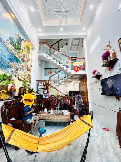 Nhà mới đường số 6 khu Tên lửa, dt 4x14m, hướng tây, gần chợ Da Sà