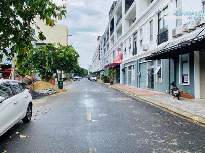 🏡KHU BIỆT THỰ MT ĐƯỜNG 7M5 PHÚ LỘC 22–SAU LƯNG SHOPHOUSE NGUYỄN SINH SẮC,DT 104M NGANG 7M