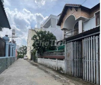 Cho thuê Biệt thự 248m2 1 trệt 1L đường oto Linh Đông Thủ Đức 17 tr