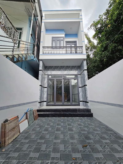 Bán Rẻ nhà trệt lầu 4PN gần ngã tư Bình Chuẩn, Thuận An