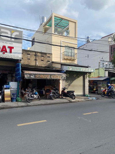 nhà măt tiền gần ngã tư thống nhất p15 gò vấp