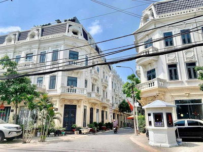 Cần Bán Gấp Nhà Phố Khu Vip