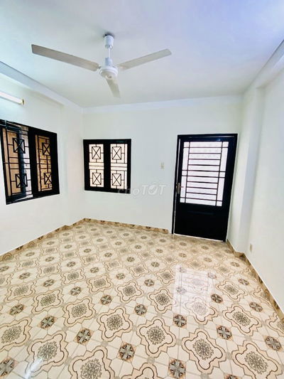 NHÀ 3 TẦNG - 45m2 - CÁCH HXH 2 CĂN - SÁT TRUNG TÂM QUẬN 1 - NHỈNH 5 TỶ