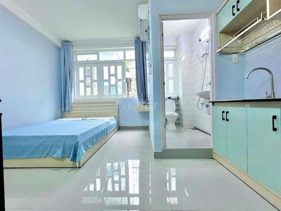 Cho thuê phòng cửa sổ siêu thoáng mát đường cmt8 q3 gần toà viettel