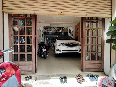NHÀ PHONG THUỶ TỐT- 654 Lạc Long Quân- 66m2 -7,21 tỷ- xe 7 chỗ ngủ nhà
