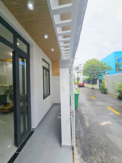 NHÀ PHỐ 50M2, 3 TẦNG, NGANG 5.7M,HOÀN CÔNG ĐỦ, ÔTÔ,GẦN BV LÊ VĂN THỊNH