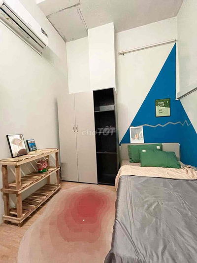CHDV 2PN ngay Sân Bay , Cửa Sổ Trời , ban Công Free Xe