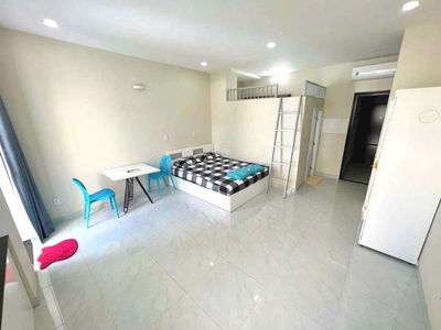 PHÒNG RỘNG BAN CÔNG GẦN QUẬN 1, QUẬN 3, TÂN BÌNH,...